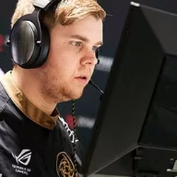 Lekr0 image