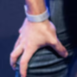 YNk image